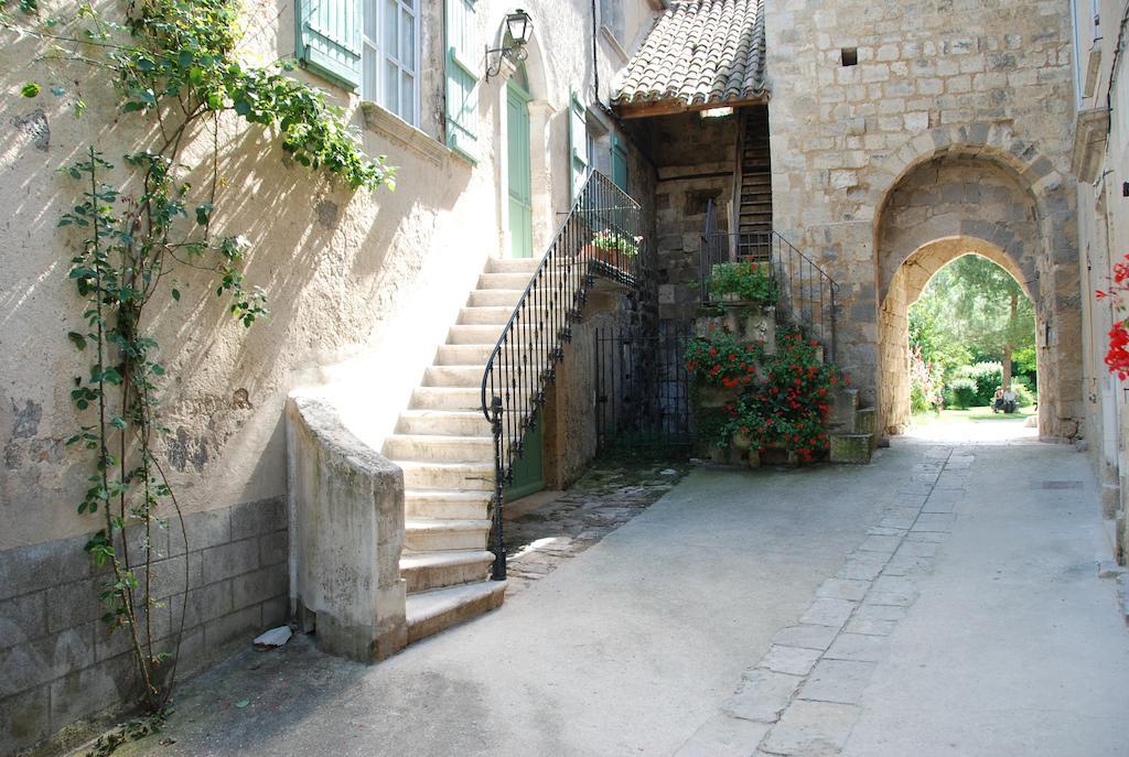 La Maison Des Cornieres Fources Bagian luar foto