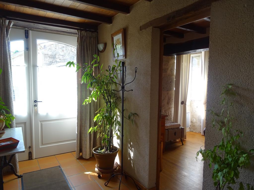 La Maison Des Cornieres Fources Bagian luar foto