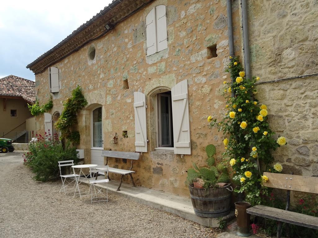 La Maison Des Cornieres Fources Bagian luar foto