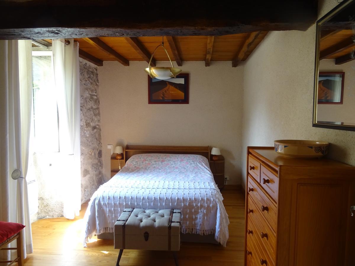 La Maison Des Cornieres Fources Bagian luar foto